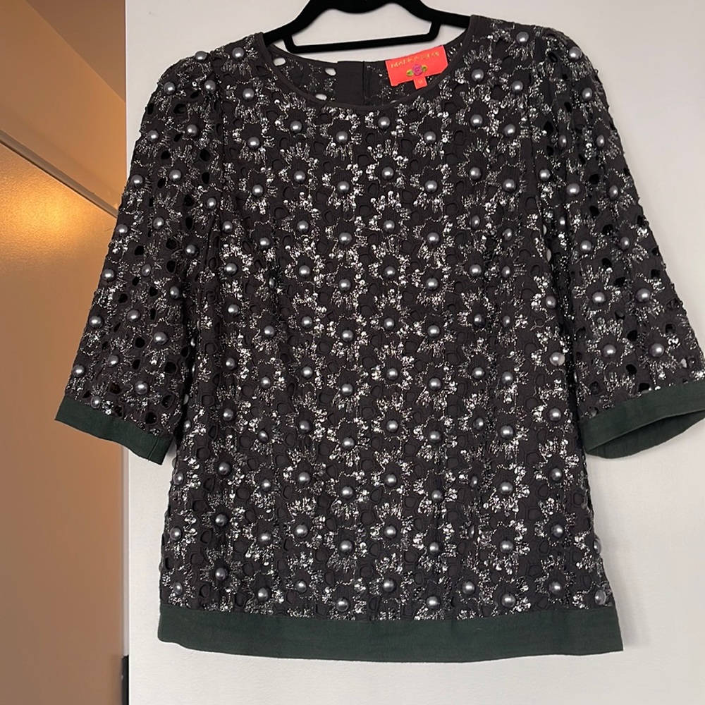 Gorgeous Manoush top .